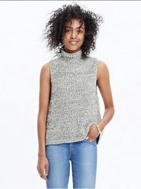 Madewell Sleeveless Mock Neck Sweater Vest in Heather Gray